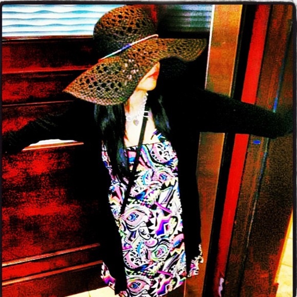 OP Reversible Swim Coverup - Picture 14 of 14